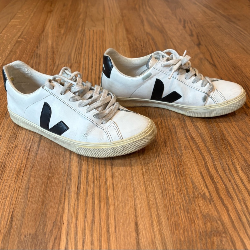 Veja Esplar sneakers, women’s size 5